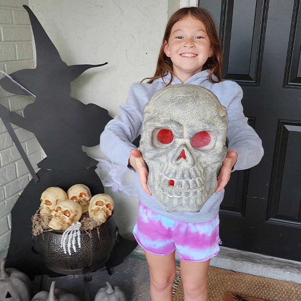 Estate Stone Skull with Multicolor LED light