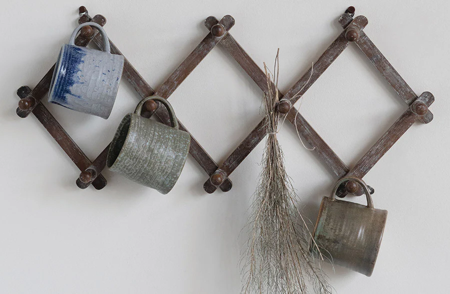 Distressed Wood Accordion Wall Hanger