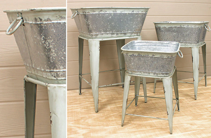 Distressed Finish Standing Galvanized Washtubs, Set of 3